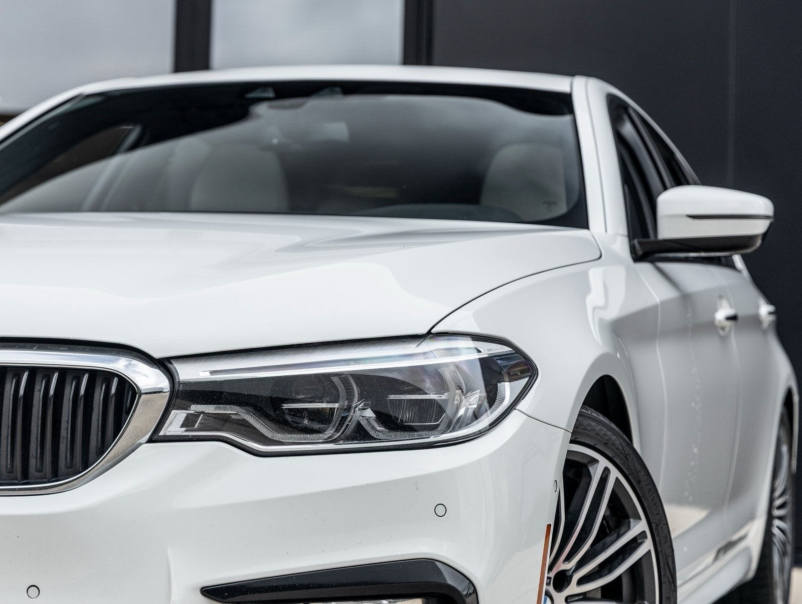 2018 BMW 5 Series 530i