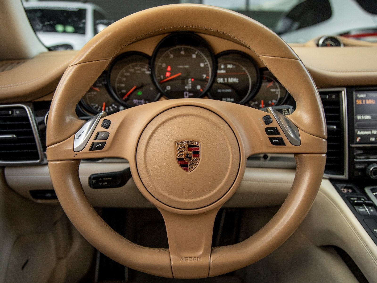 2016 Porsche Panamera Panamera Edition