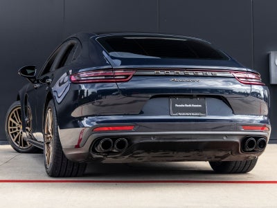 2018 Porsche Panamera Panamera 4