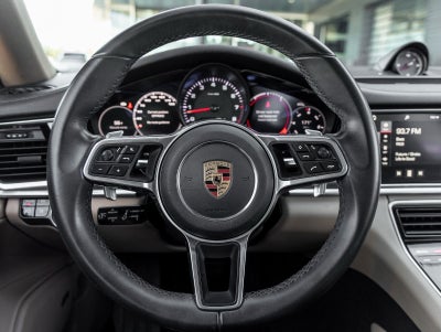2018 Porsche Panamera Panamera