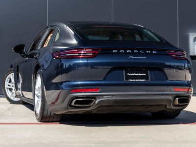 2018 Porsche Panamera Panamera