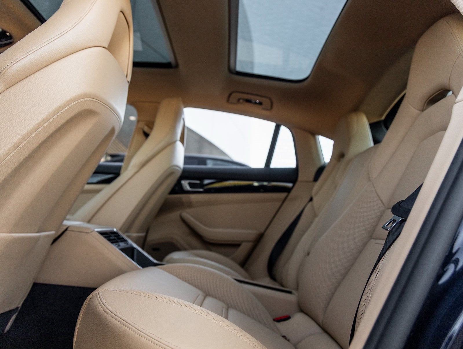 2018 Porsche Panamera Panamera