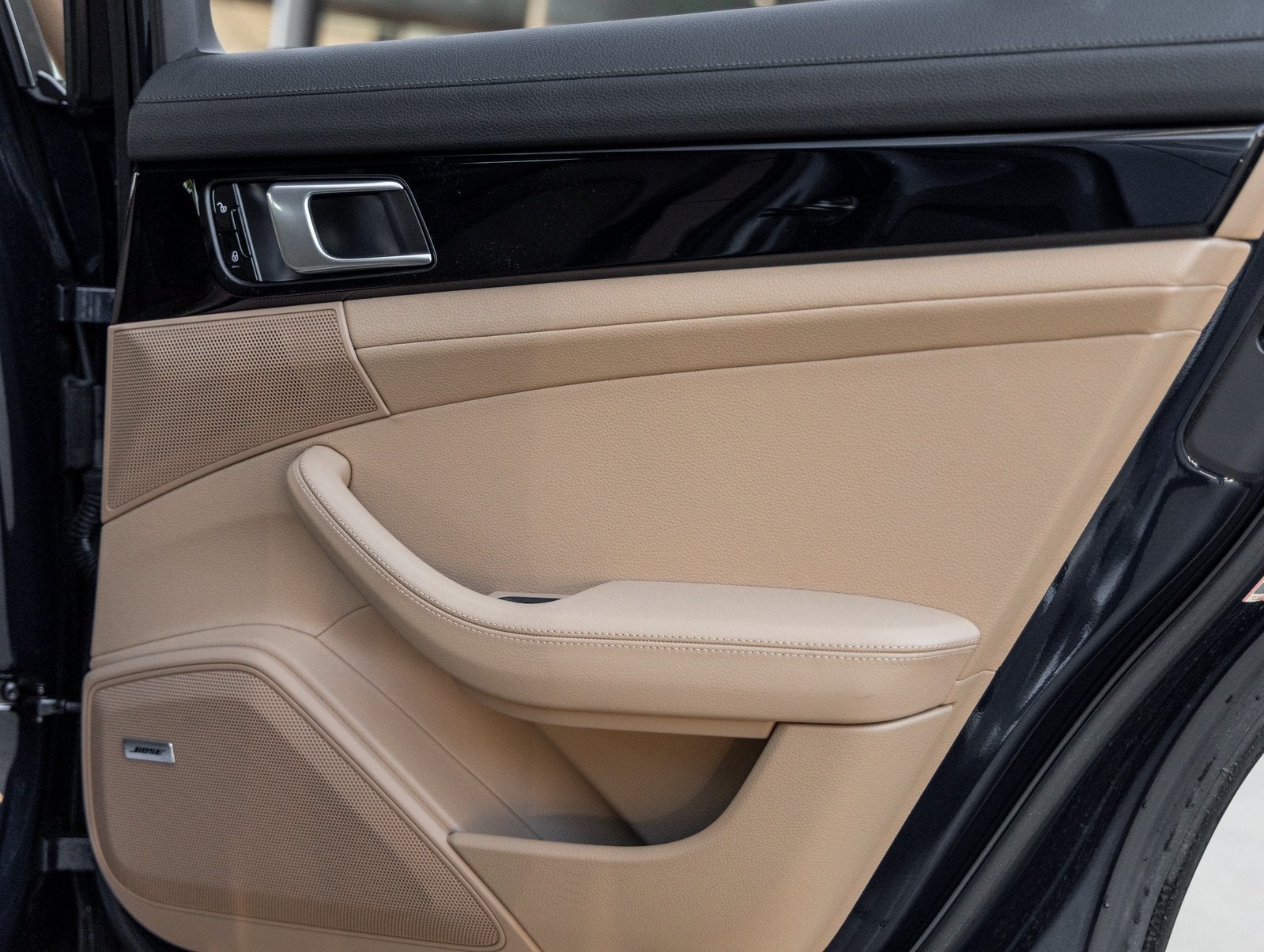 2018 Porsche Panamera Panamera