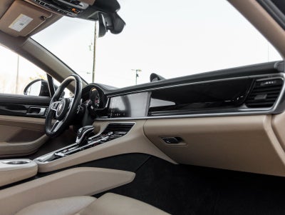 2018 Porsche Panamera Panamera
