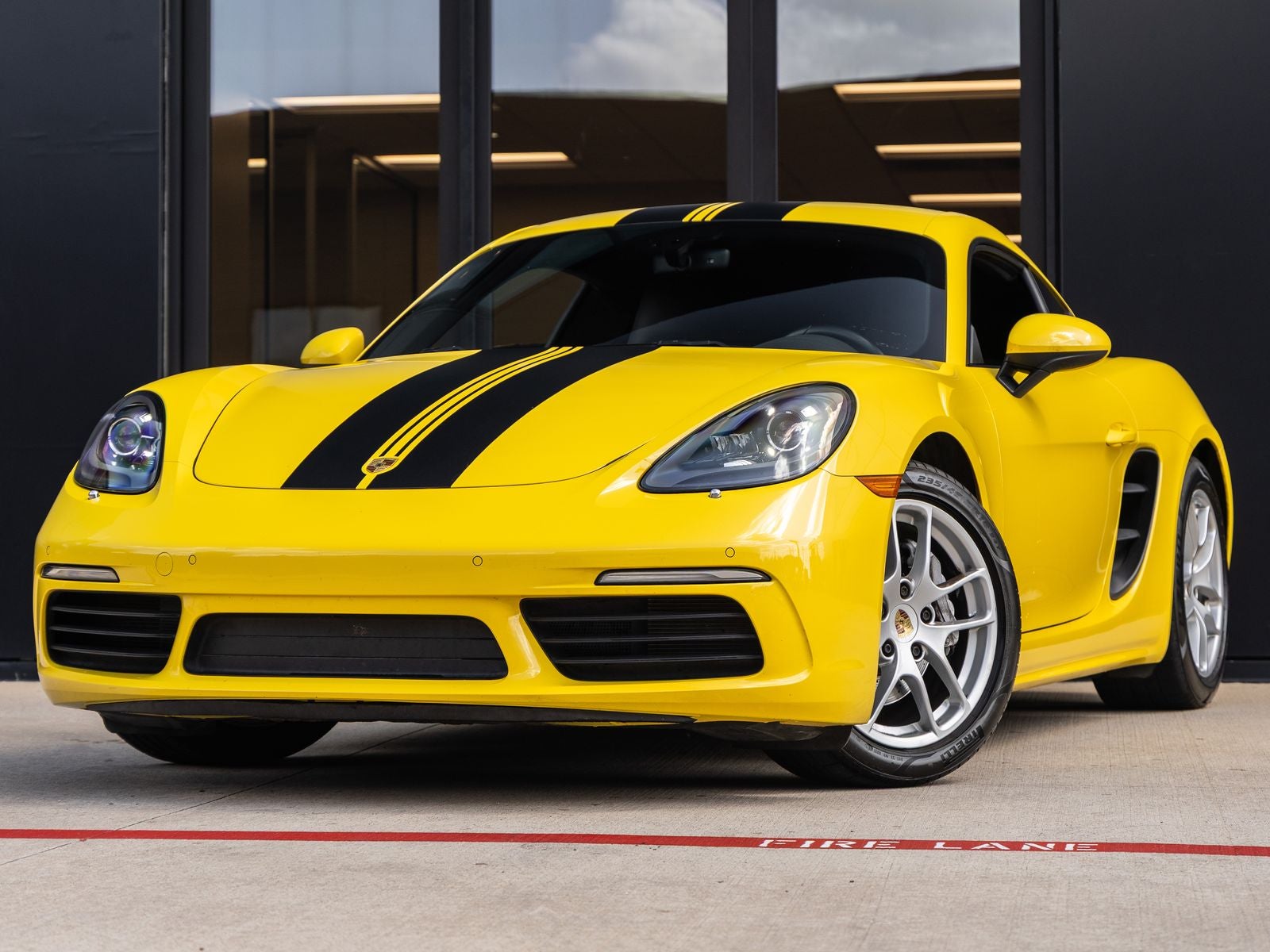 2019 Porsche 718 Cayman Base