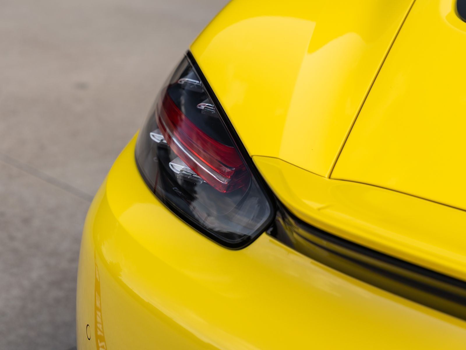 2019 Porsche 718 Cayman Base