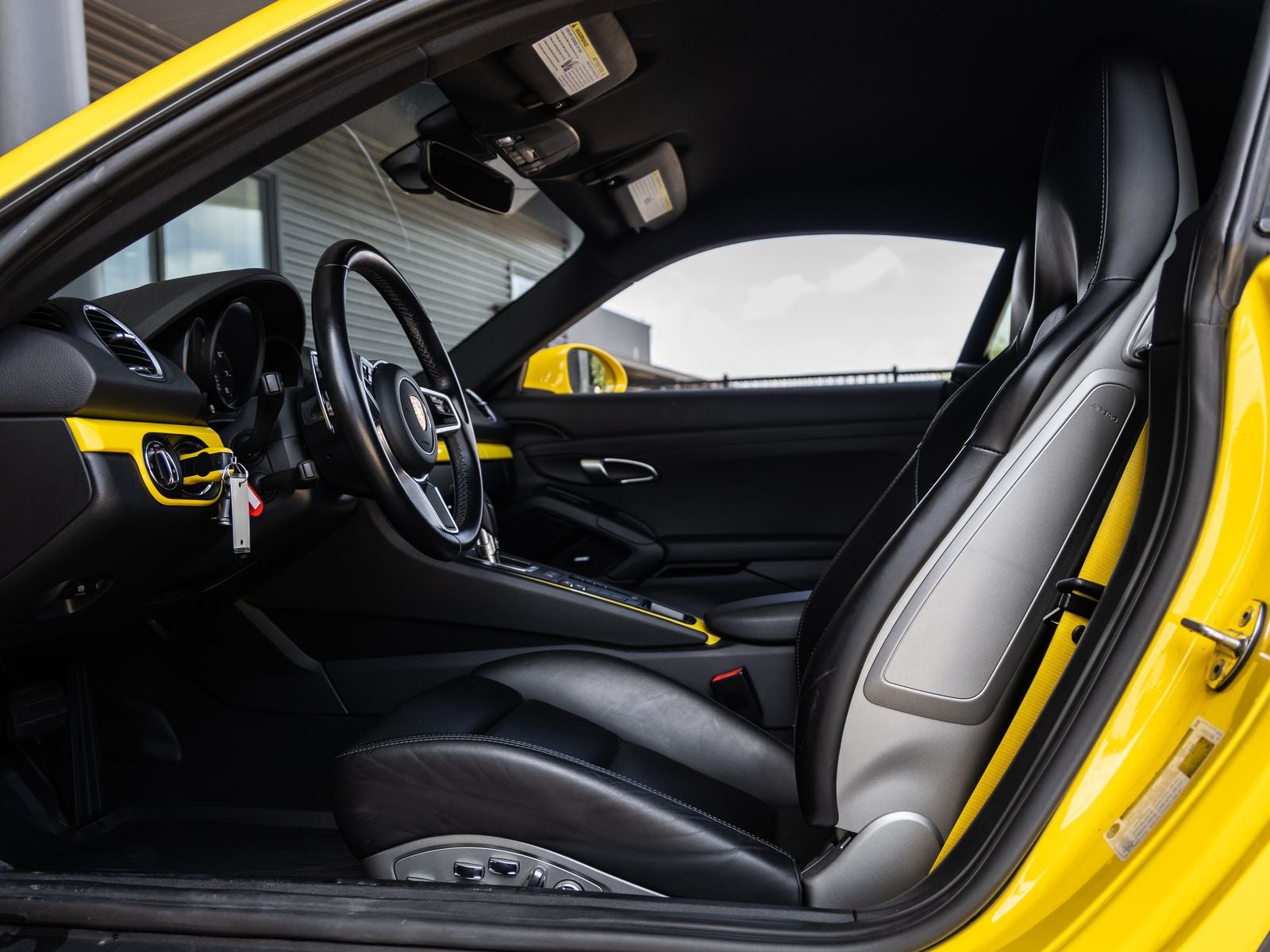 2019 Porsche 718 Cayman Base