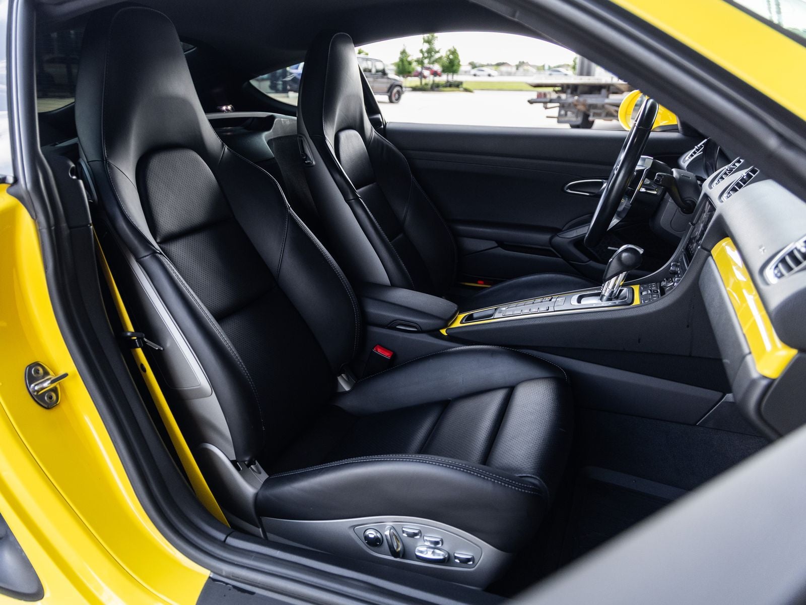 2019 Porsche 718 Cayman Base