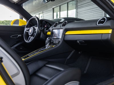 2019 Porsche 718 Cayman Base