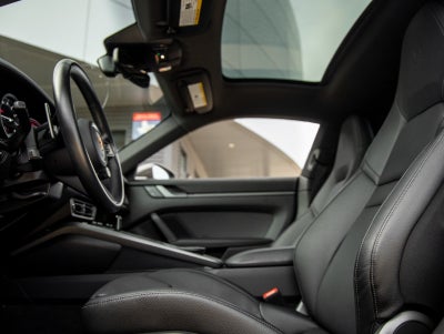 2024 Porsche 911 911 Carrera (MY24)