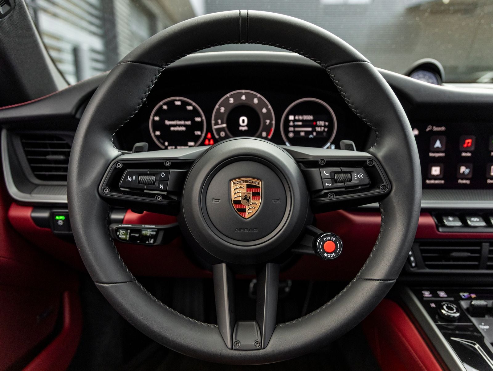 2025 Porsche 911 Carrera