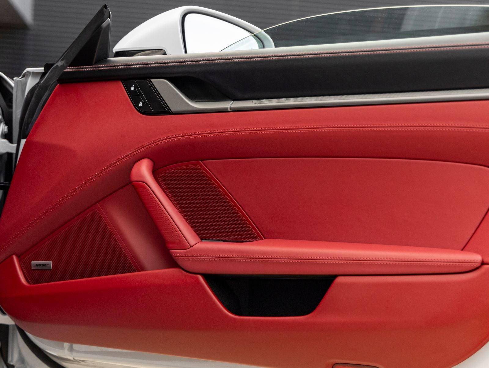 2025 Porsche 911 Carrera