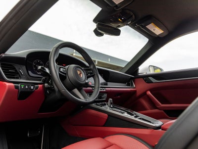 2025 Porsche 911 Carrera