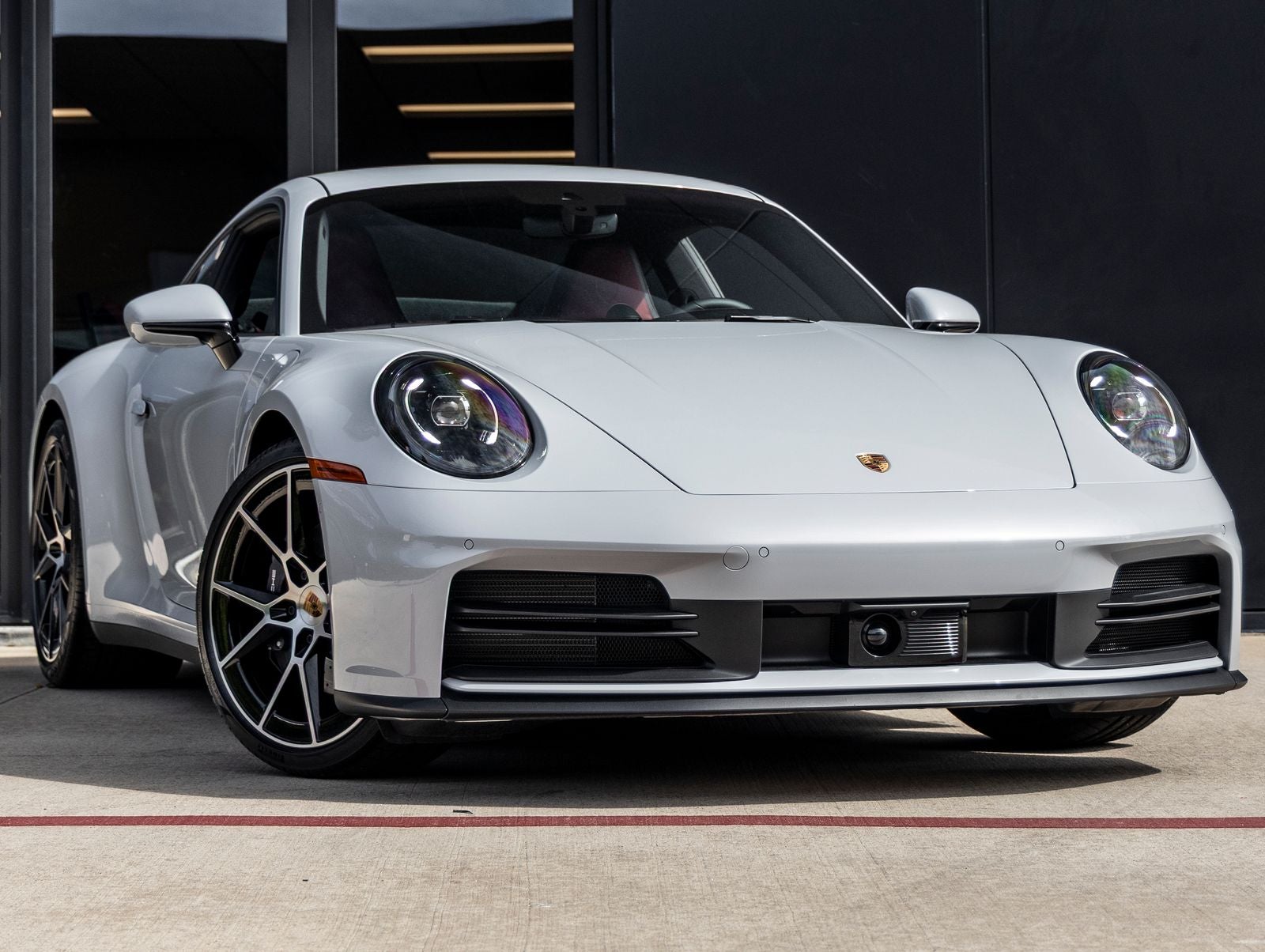 2025 Porsche 911 Carrera