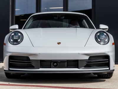 2025 Porsche 911 Carrera