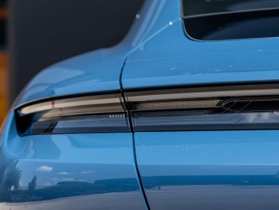 2025 Porsche Taycan 4