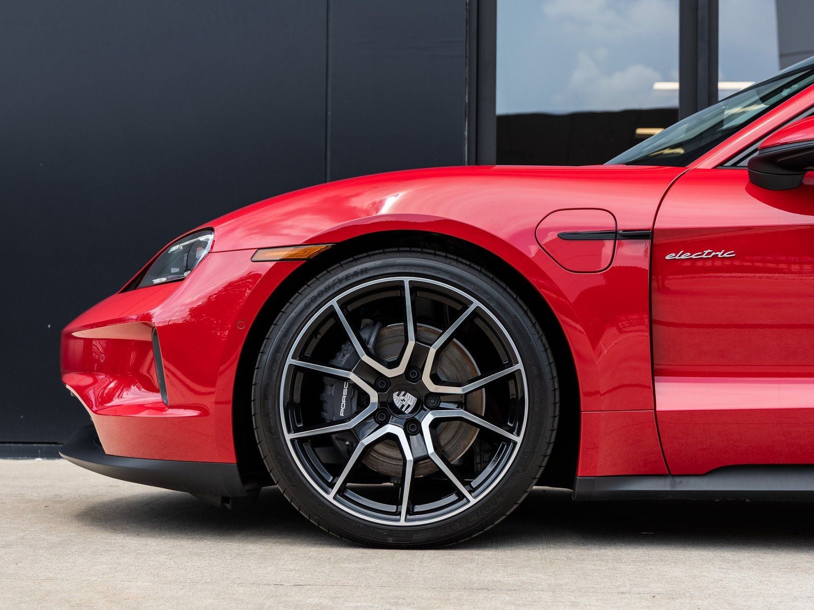 2025 Porsche Taycan Taycan 4