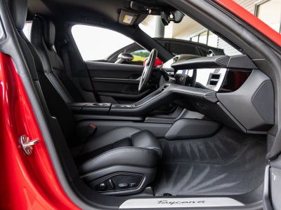 2025 Porsche Taycan Taycan 4