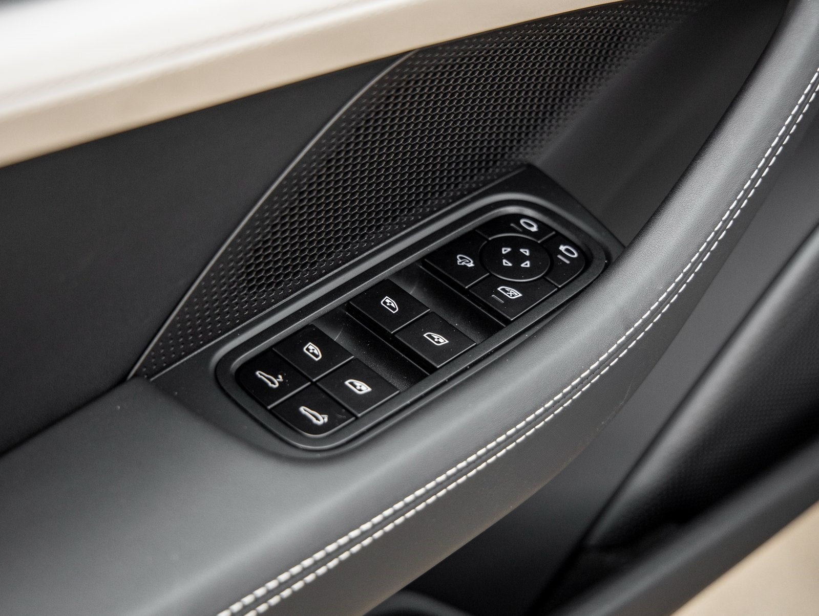 2025 Porsche Panamera Panamera