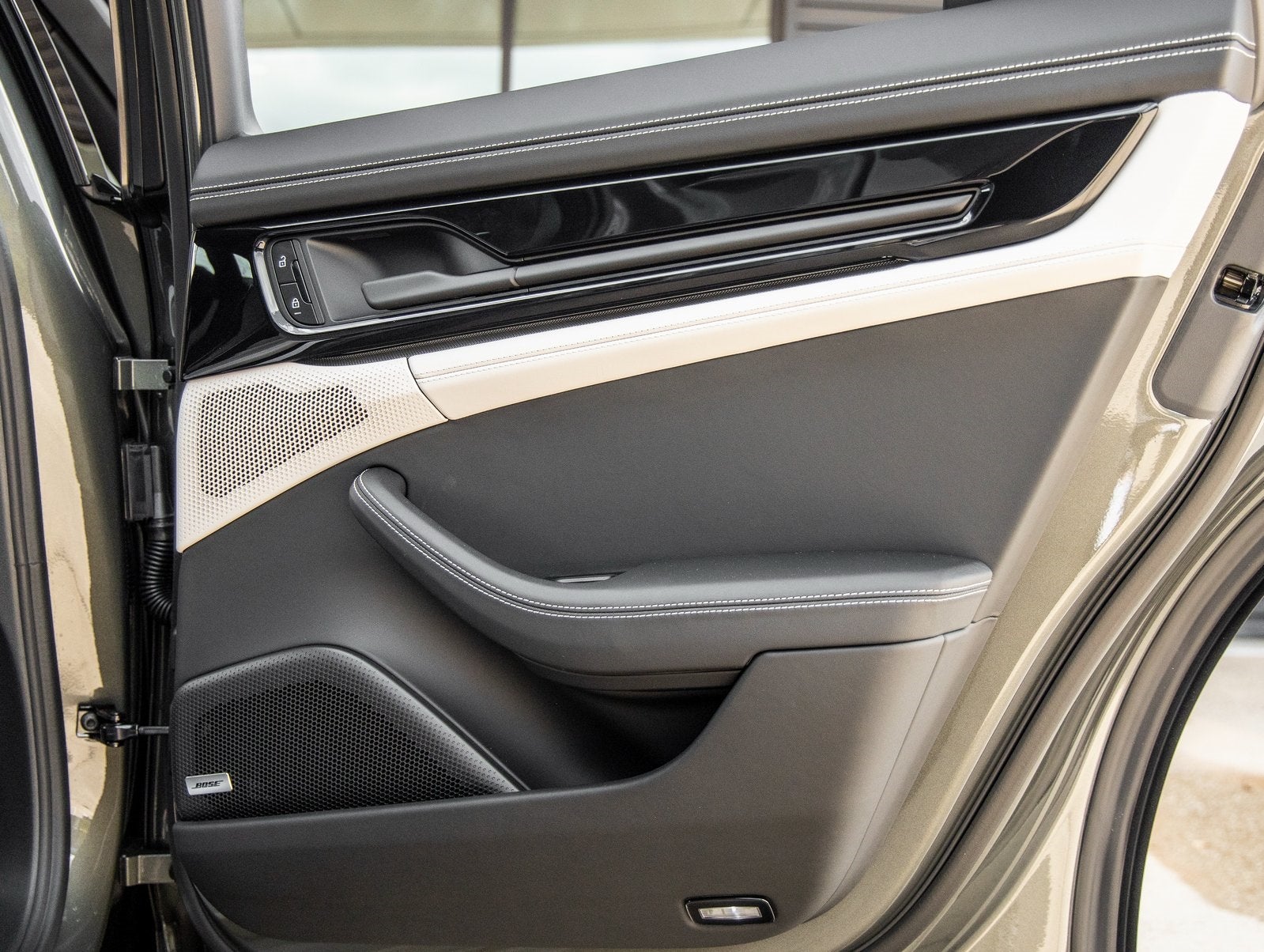 2025 Porsche Panamera Panamera