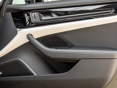 2025 Porsche Panamera Panamera