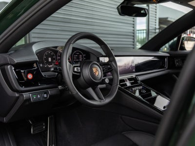 2025 Porsche Panamera Panamera