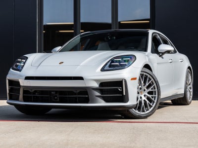2025 Porsche Panamera RWD