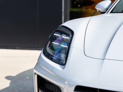 2025 Porsche Panamera RWD