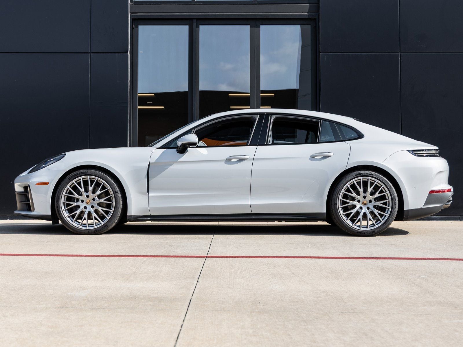 2025 Porsche Panamera RWD