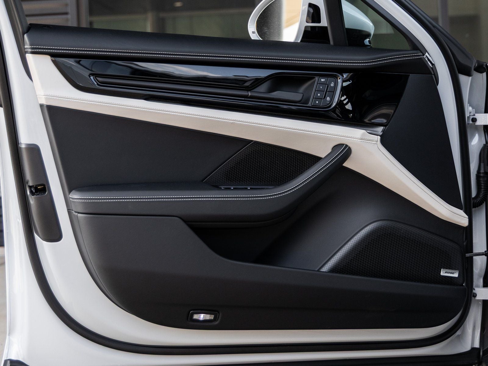 2025 Porsche Panamera RWD