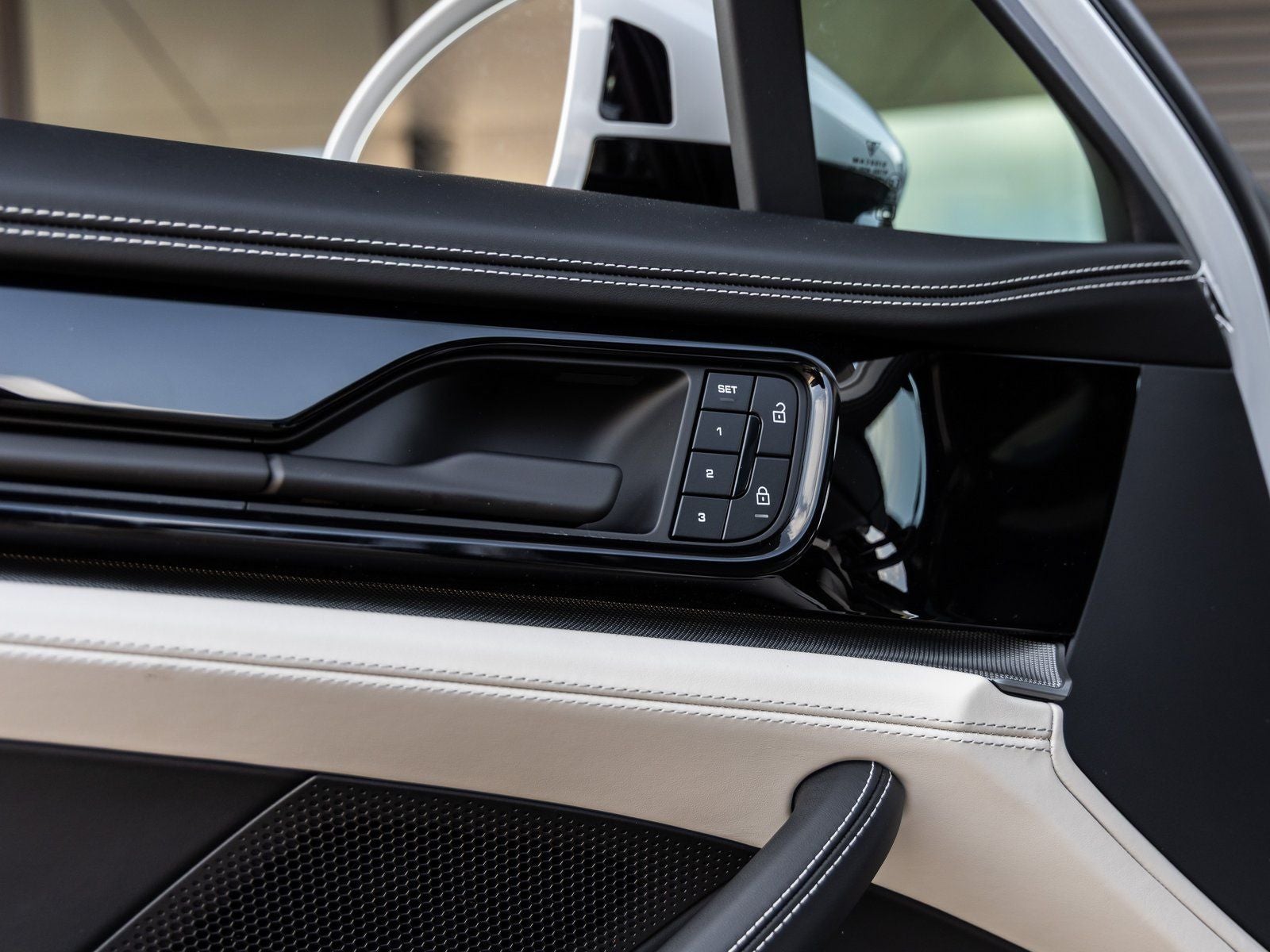 2025 Porsche Panamera RWD