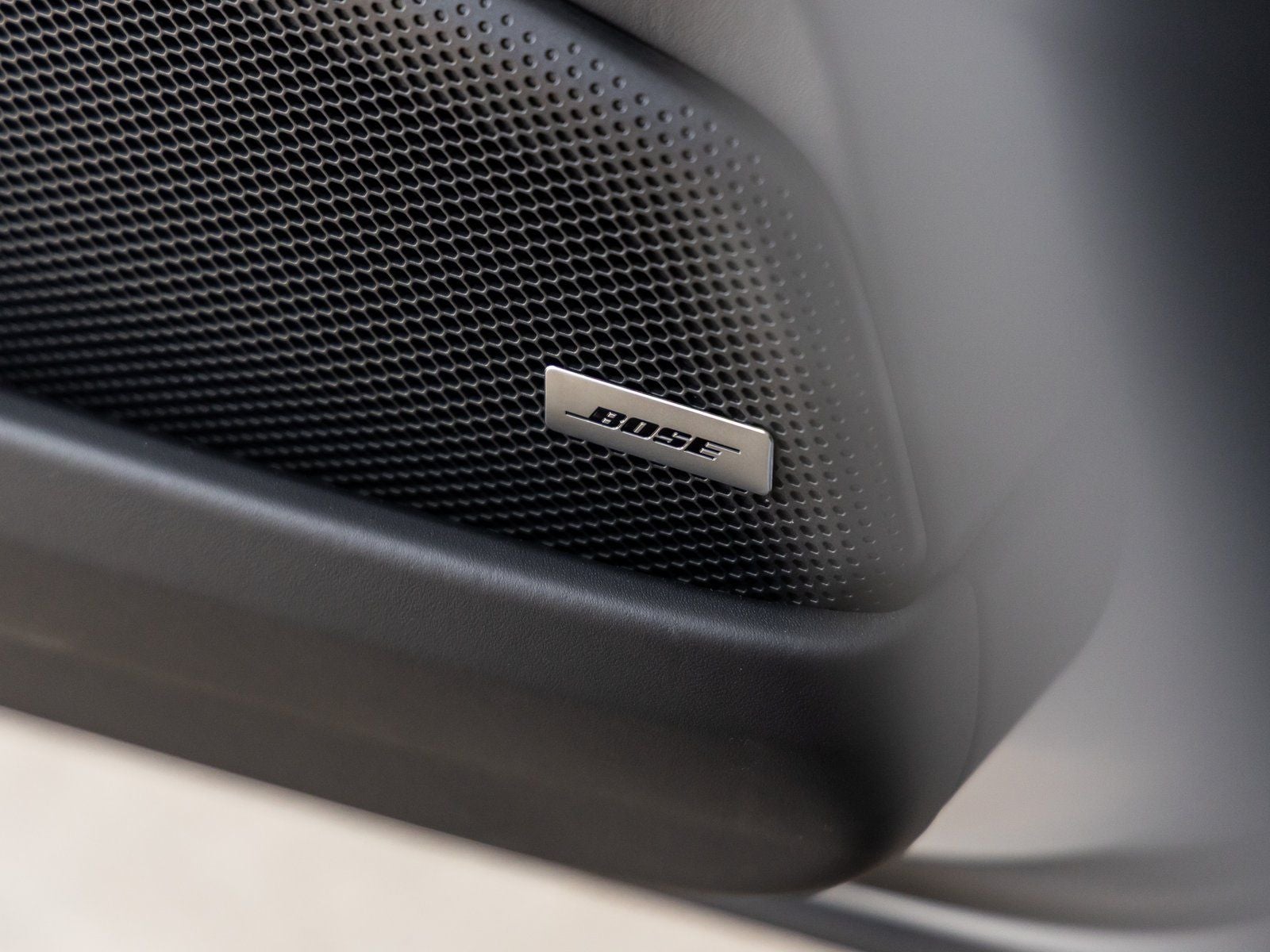 2025 Porsche Panamera RWD