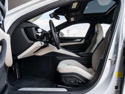 2025 Porsche Panamera RWD