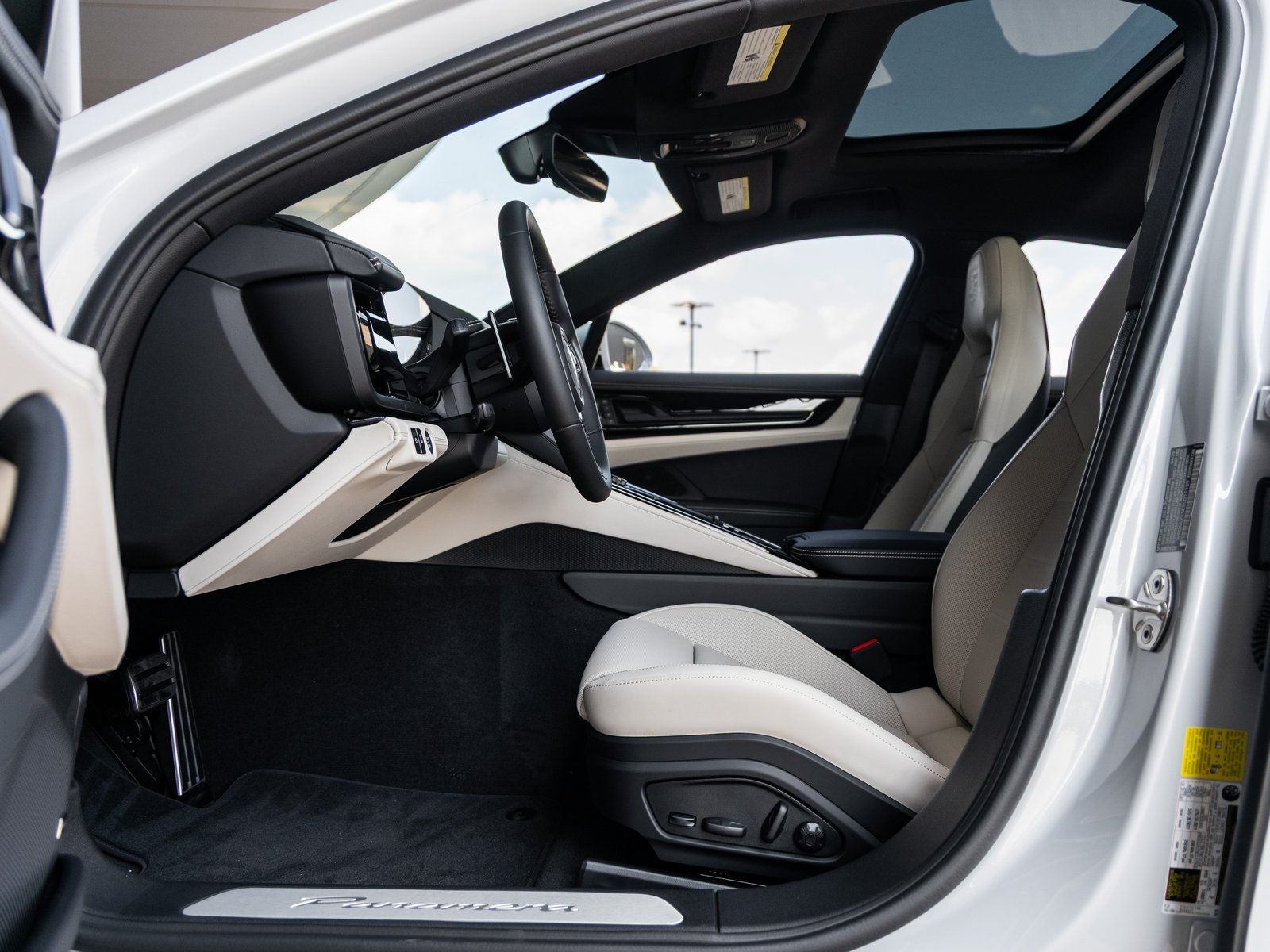 2025 Porsche Panamera RWD