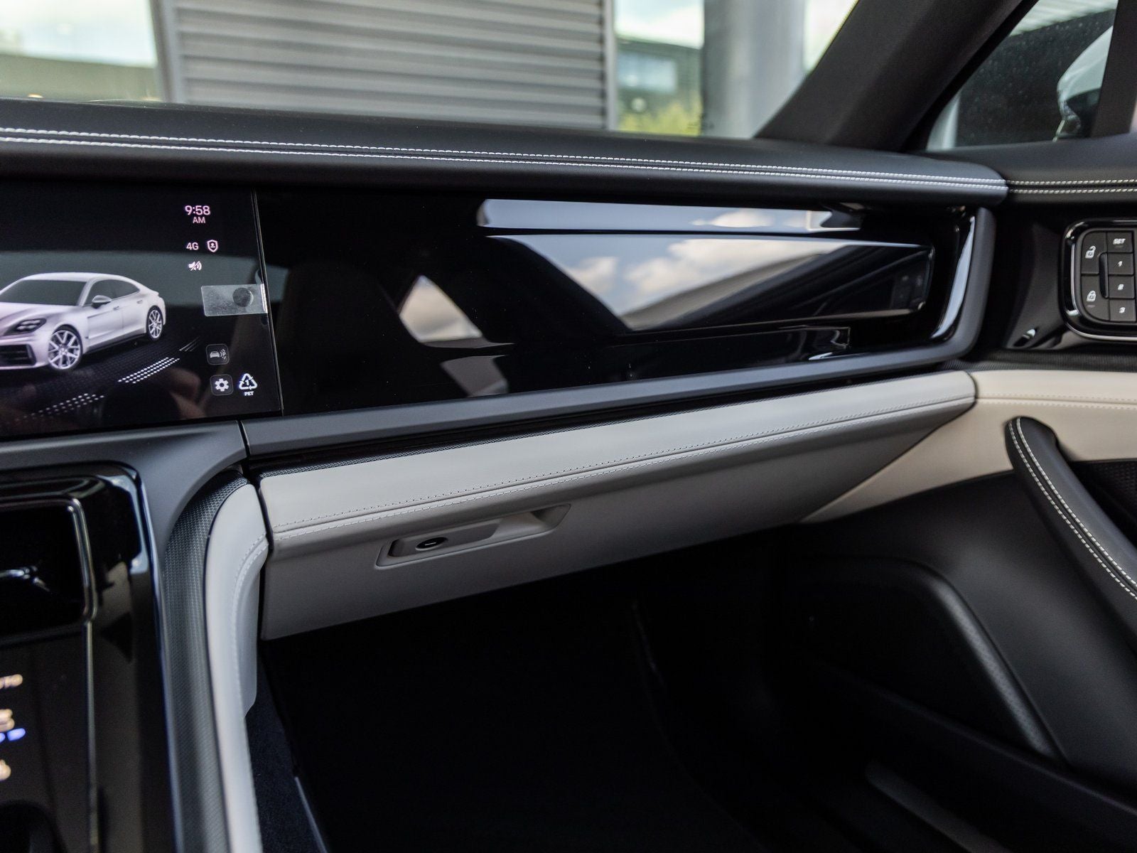 2025 Porsche Panamera RWD