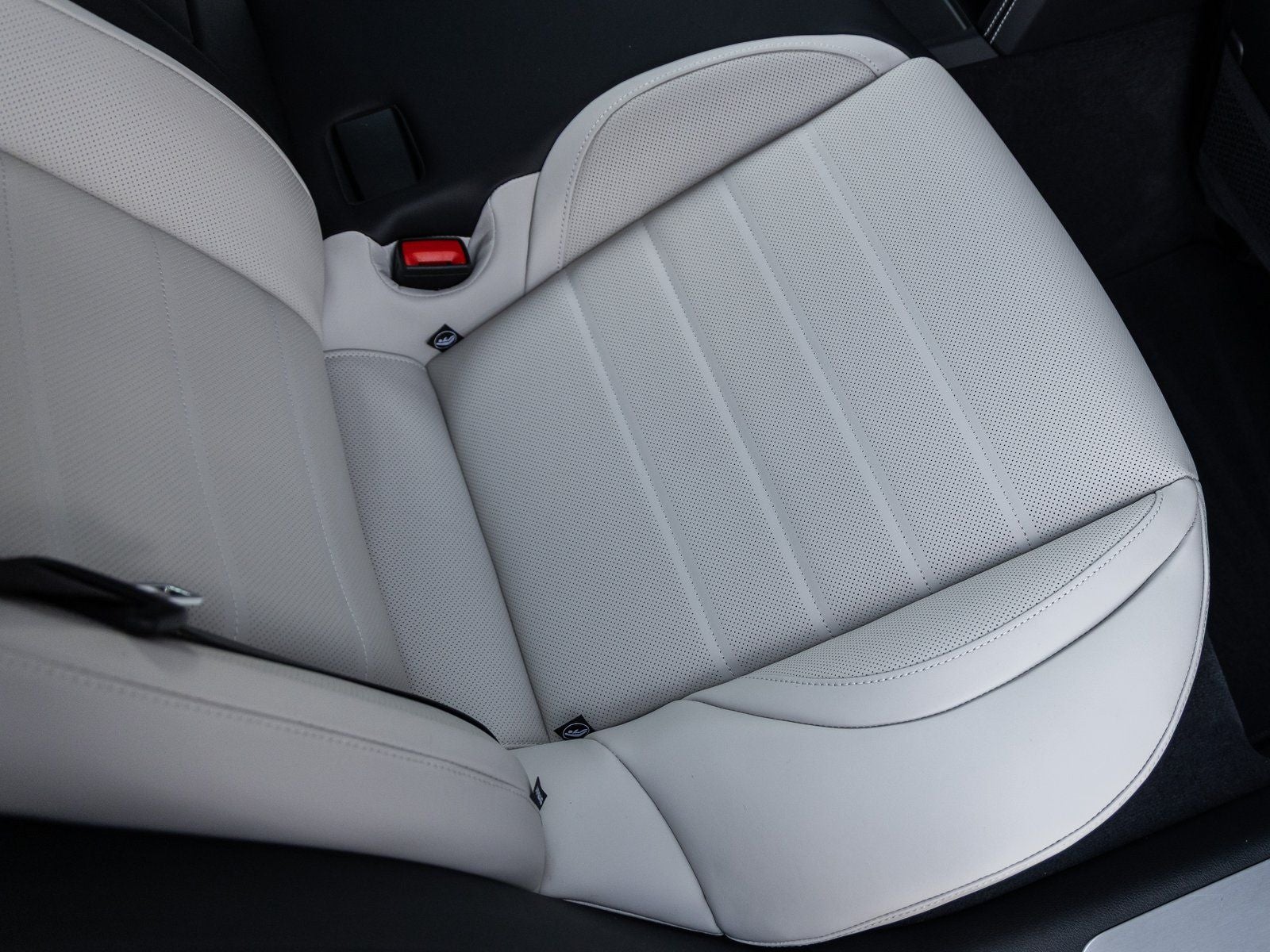 2025 Porsche Panamera RWD