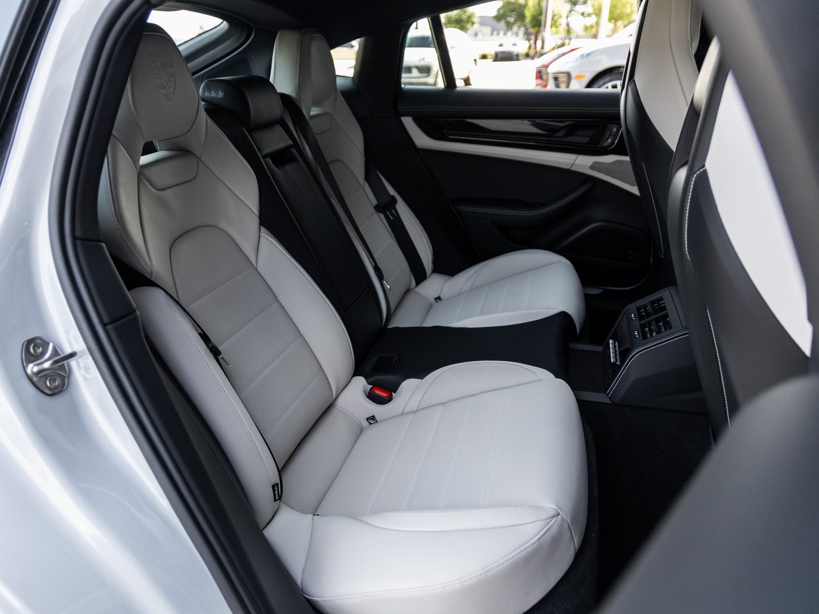 2025 Porsche Panamera RWD