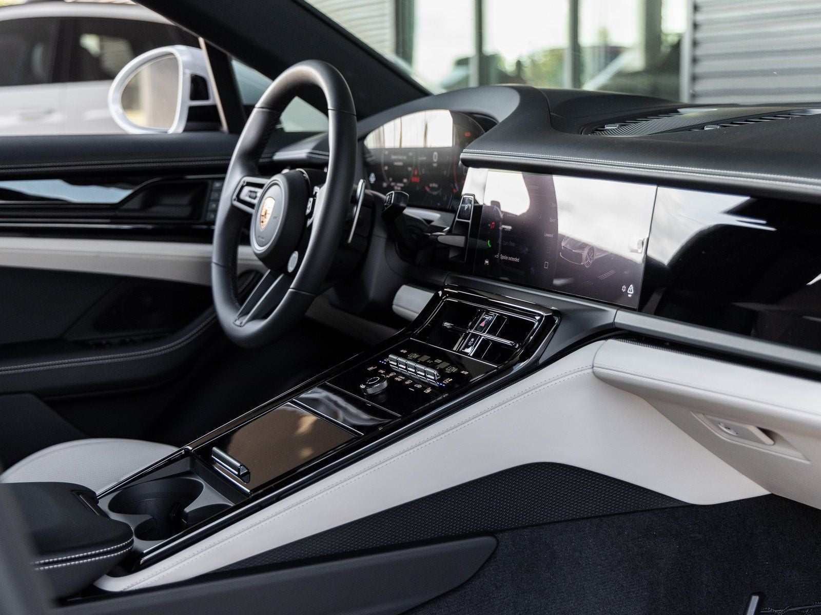 2025 Porsche Panamera RWD