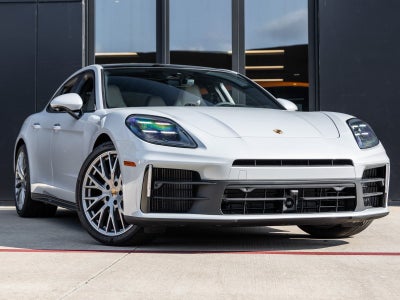 2025 Porsche Panamera RWD