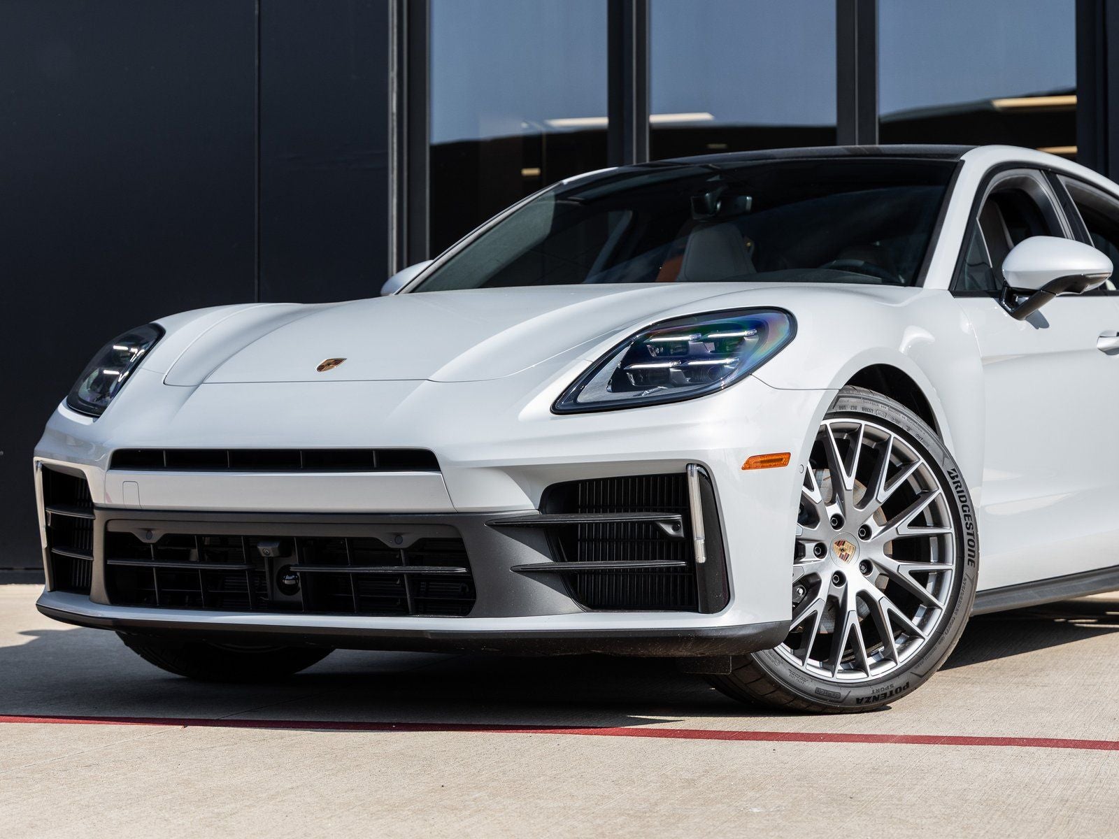 2025 Porsche Panamera RWD