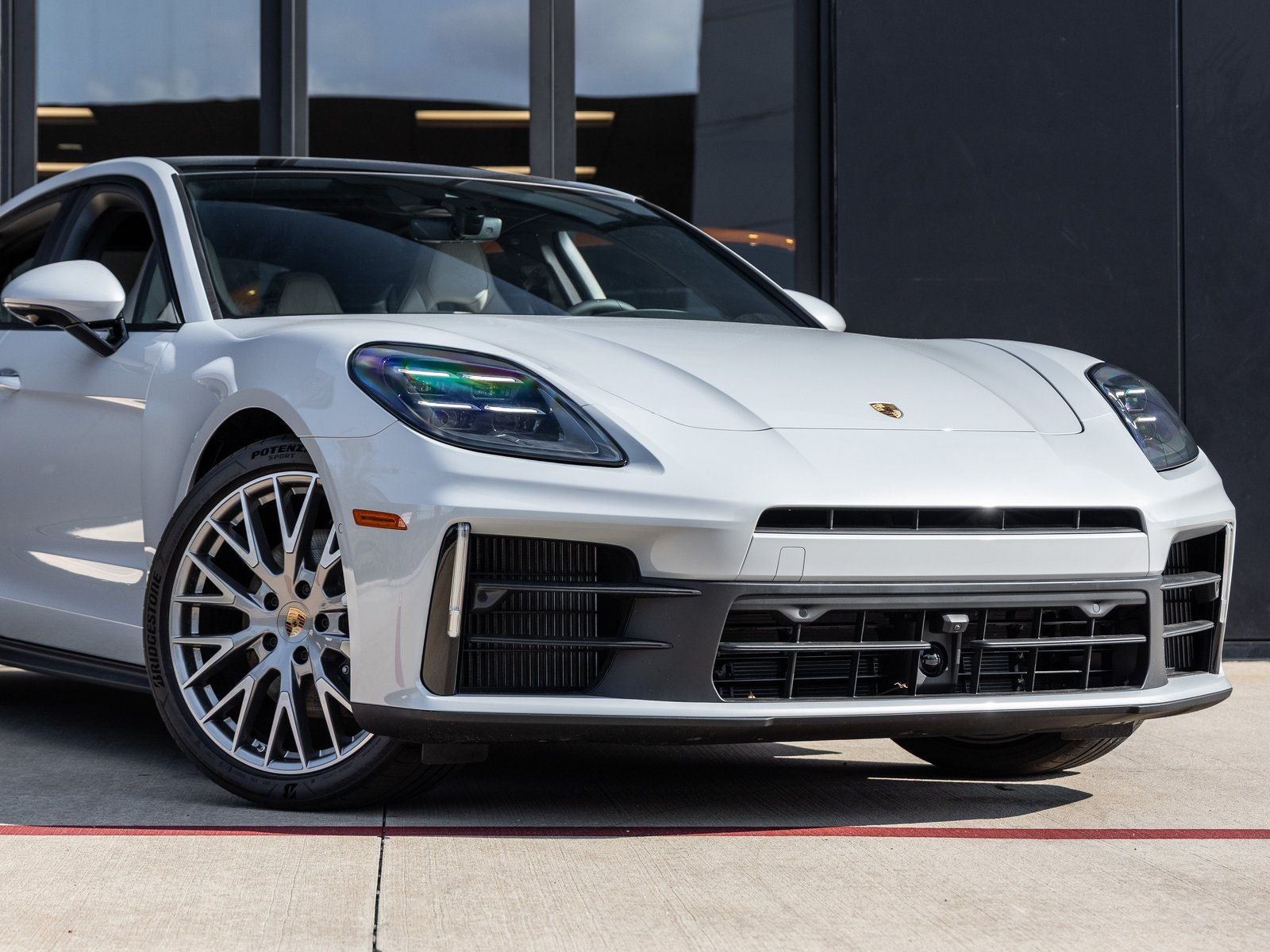2025 Porsche Panamera RWD