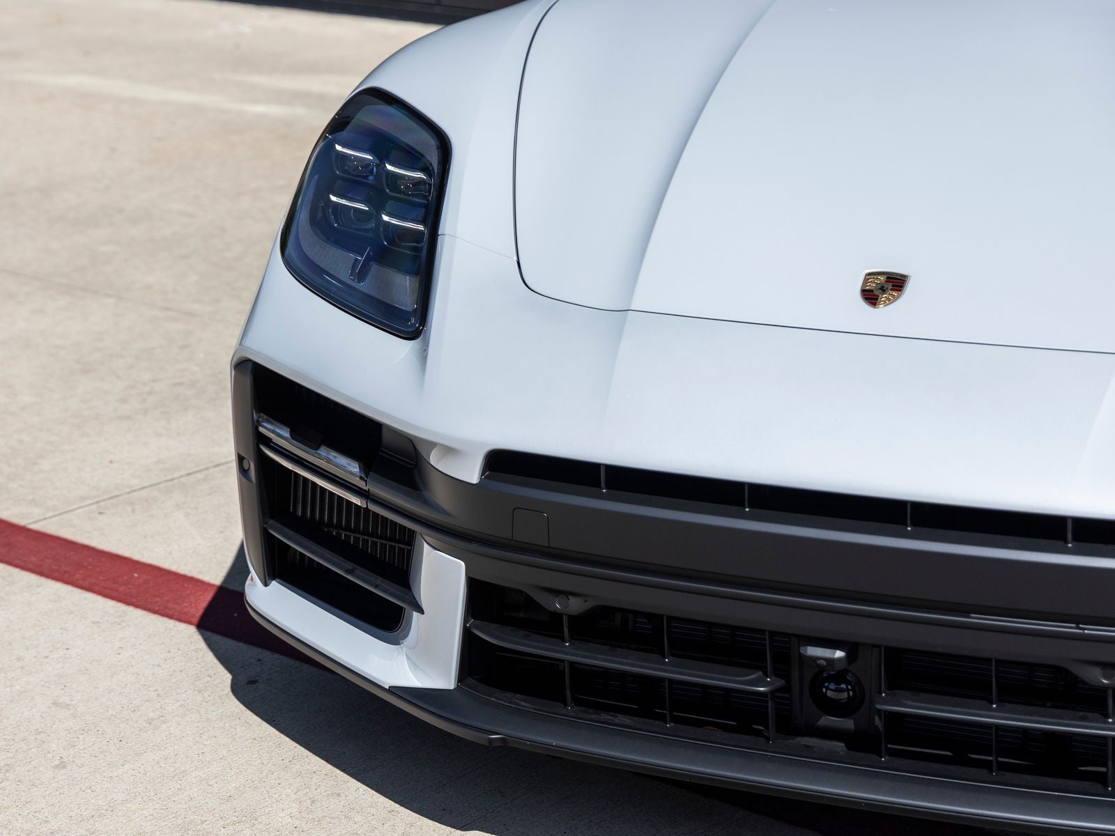 2025 Porsche Panamera 4