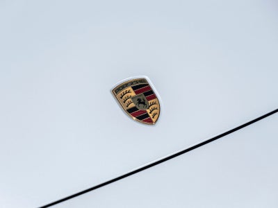 2025 Porsche Panamera 4