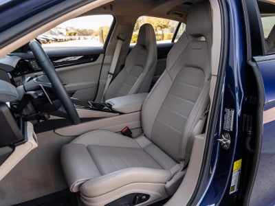 2025 Porsche Panamera Base