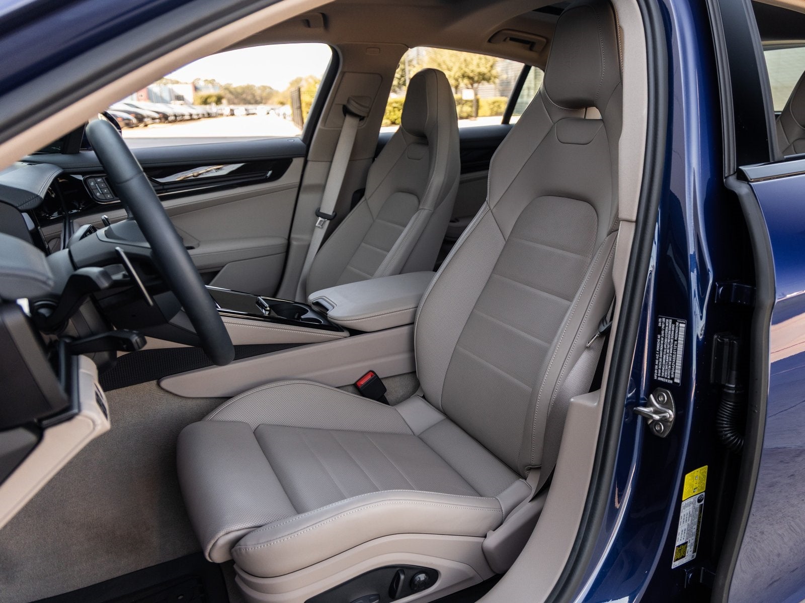 2025 Porsche Panamera Base