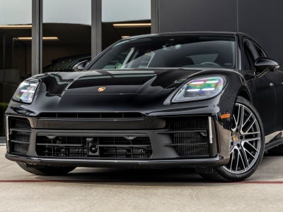 2026 Porsche Panamera RWD