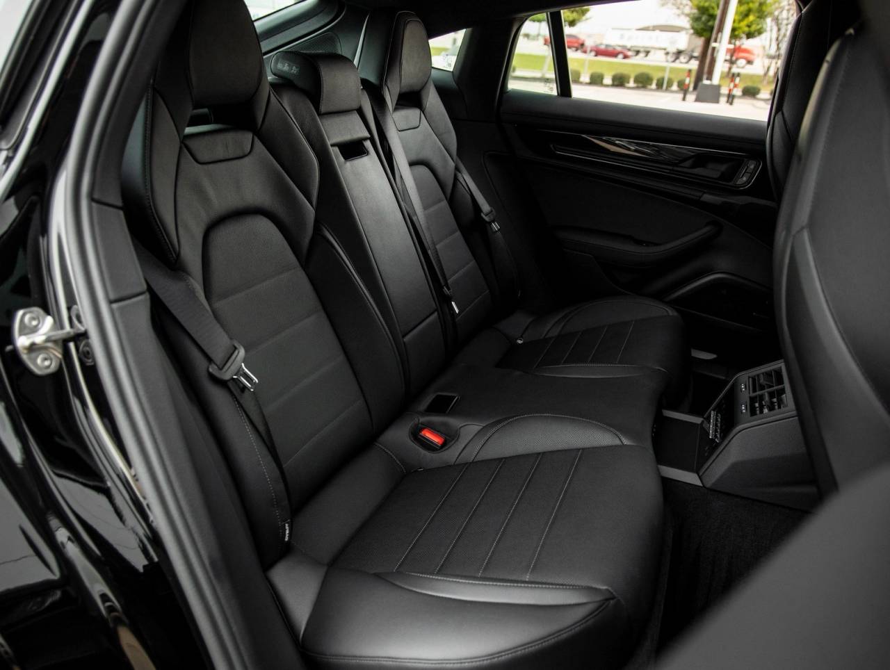 2026 Porsche Panamera RWD