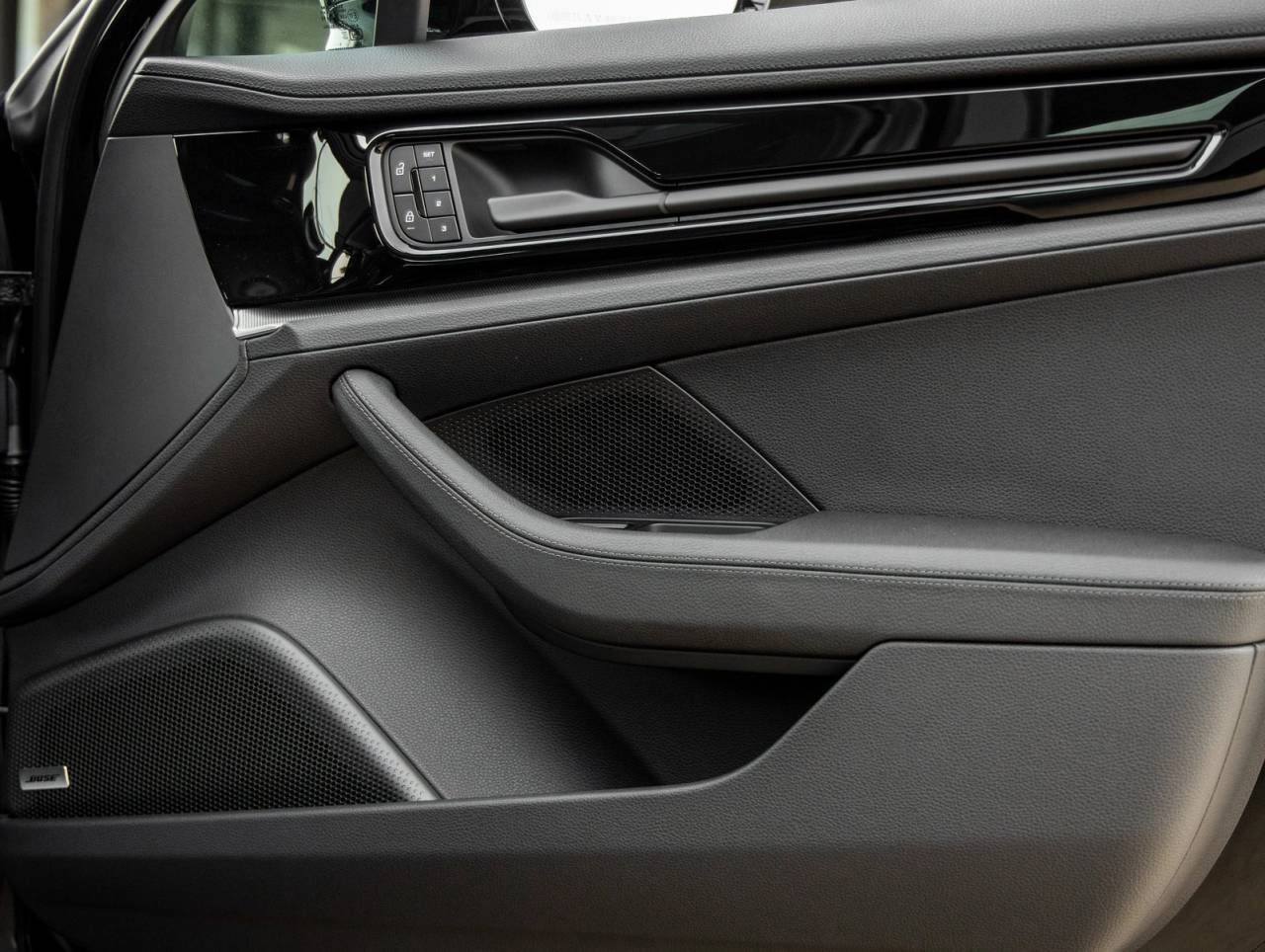 2026 Porsche Panamera RWD