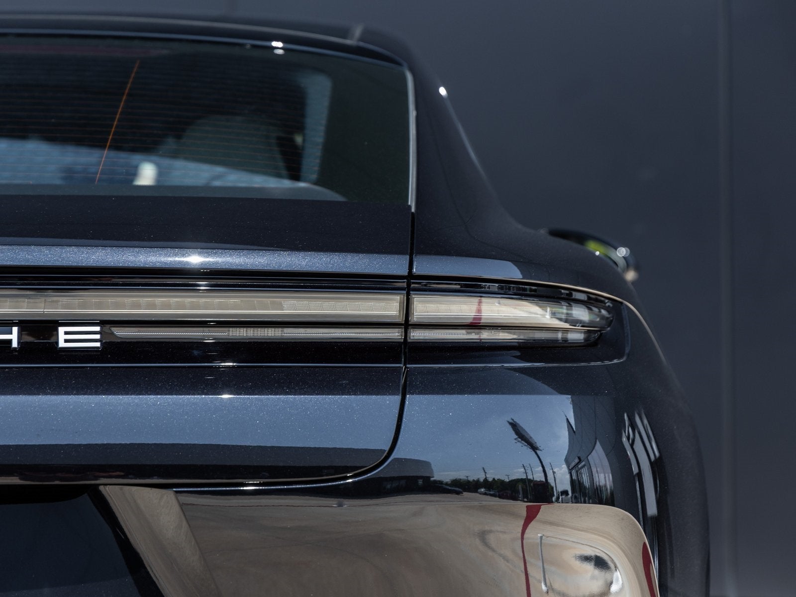 2025 Porsche Panamera Base