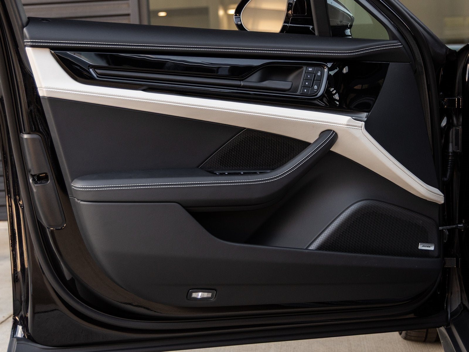 2025 Porsche Panamera Base